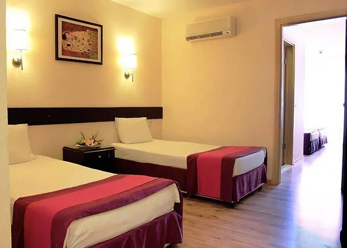 Hotel Club Armar 4*